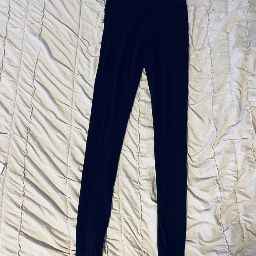 Black leggings